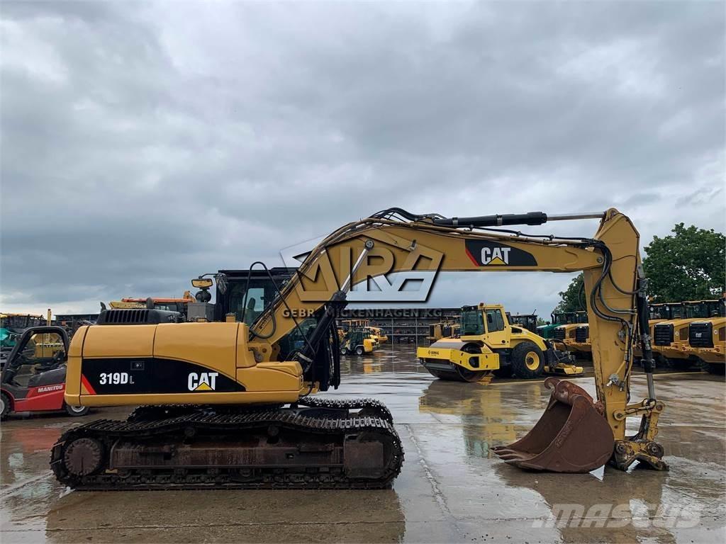 CAT 319D L حفارات زحافة