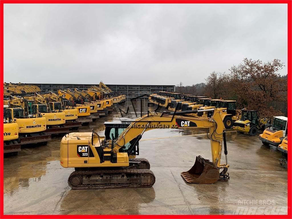 CAT 323 07A حفارات زحافة