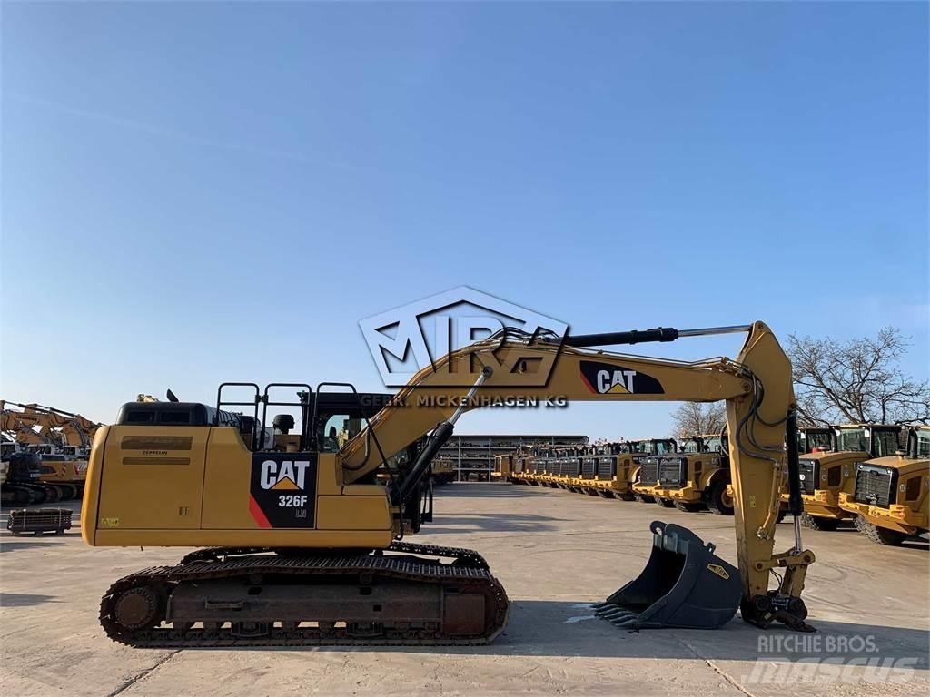 CAT 326F LN حفارات زحافة
