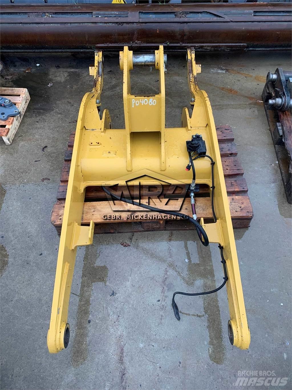 CAT 907 H أذرع الغطاس