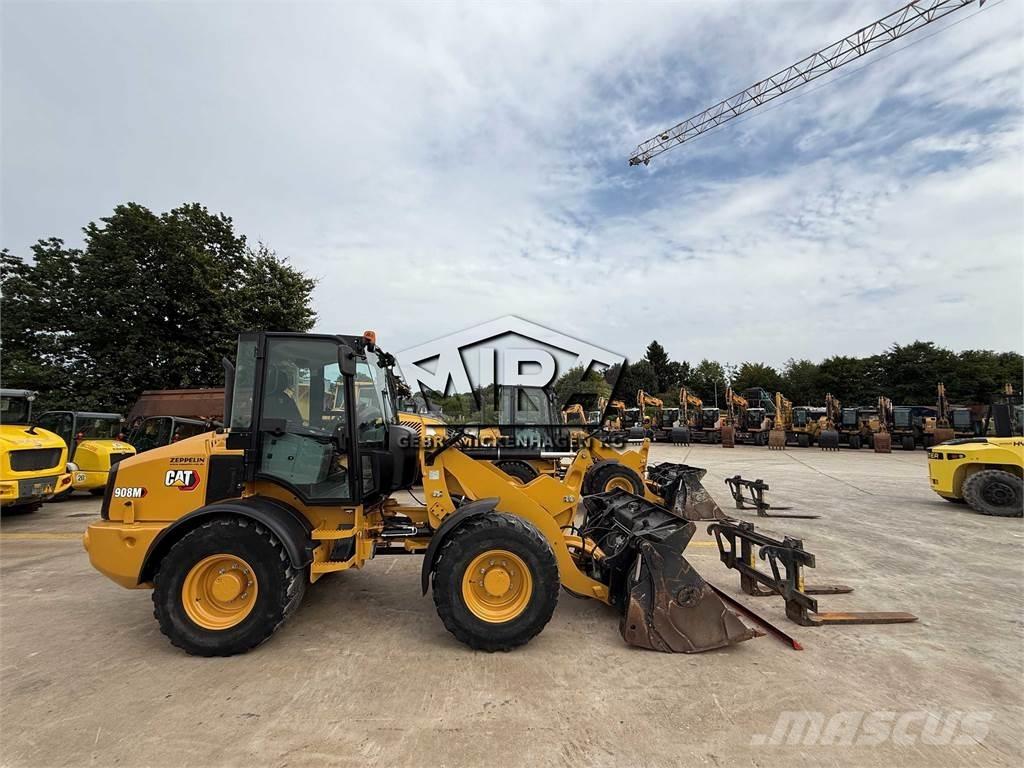 CAT 908 M لوادر بعجل