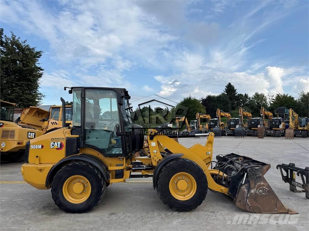 CAT 908 M لوادر بعجل