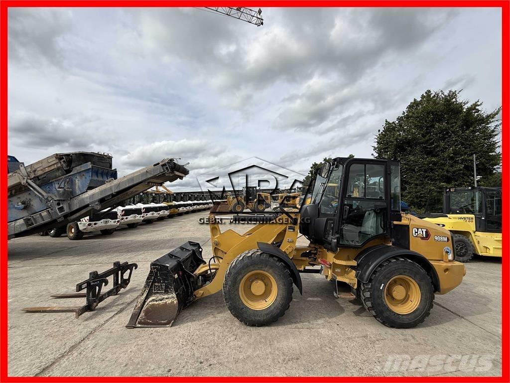 CAT 908M لوادر بعجل