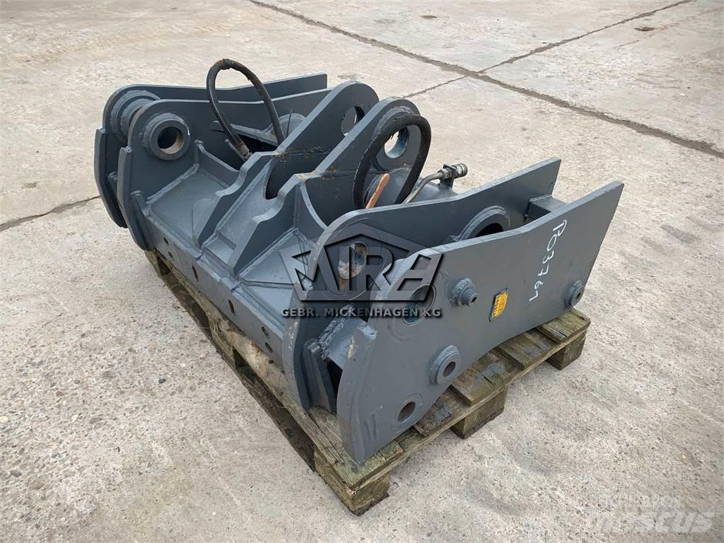 CAT 938K + M موصلات سريعة