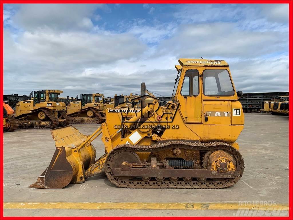 CAT 941 لوادر زحافة