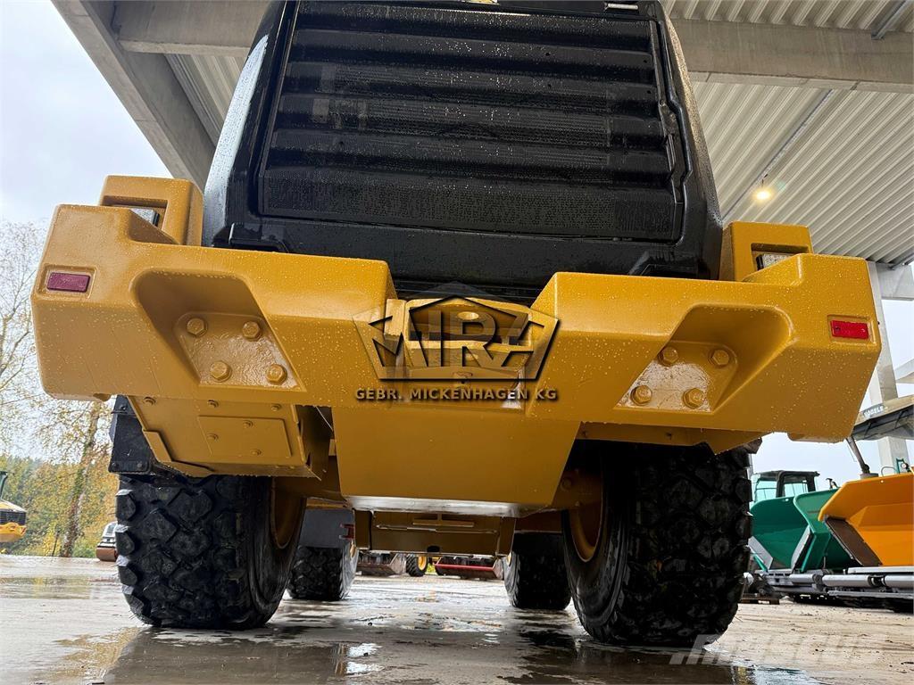 CAT 950M لوادر بعجل