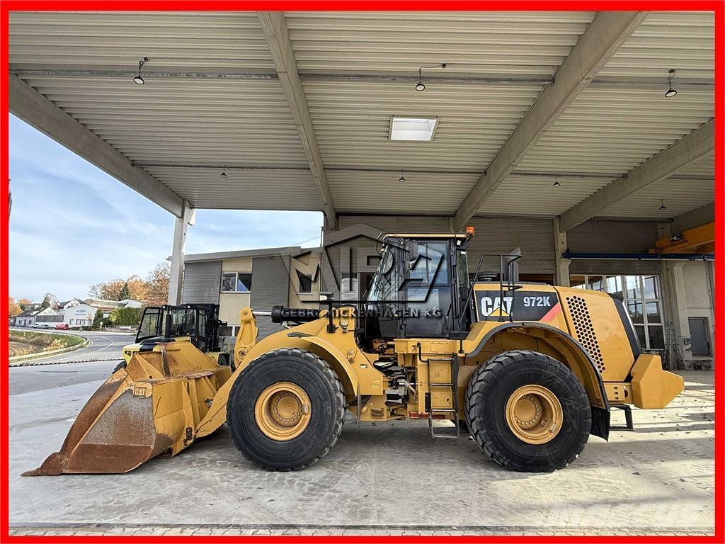 CAT 972K لوادر بعجل