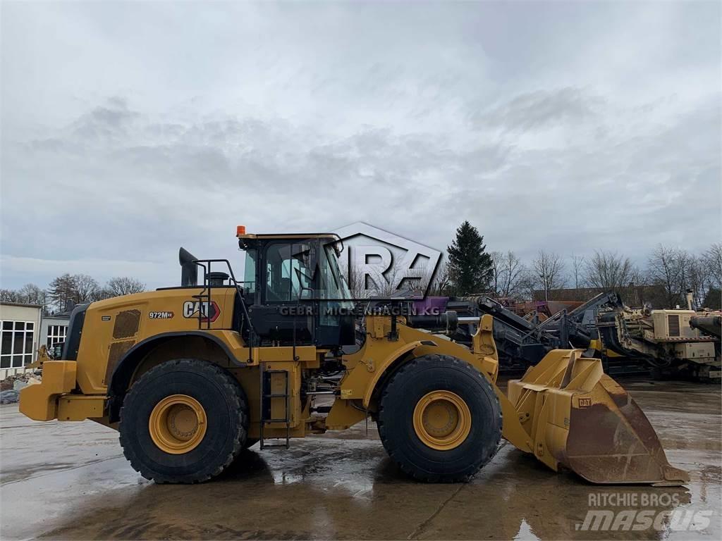 CAT 972M XE لوادر بعجل