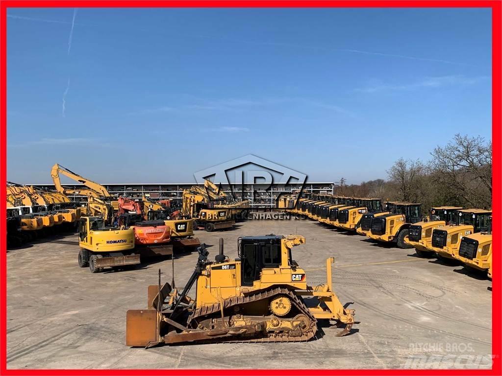 CAT D 6 T LGP بلدوزرات مجنزرة