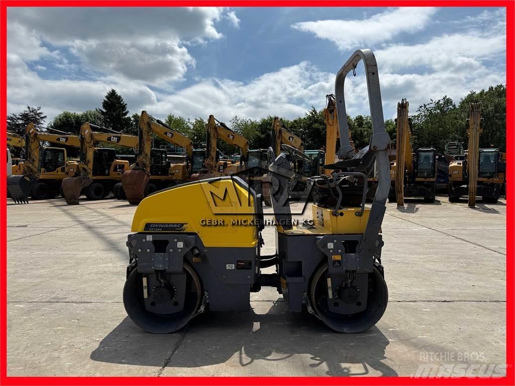 Dynapac CC1200 مداحل ثنائية الاسطوانة