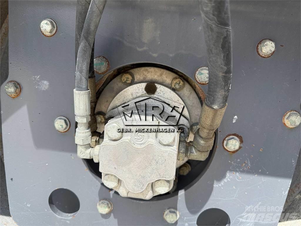 Dynapac CC1200 مداحل ثنائية الاسطوانة