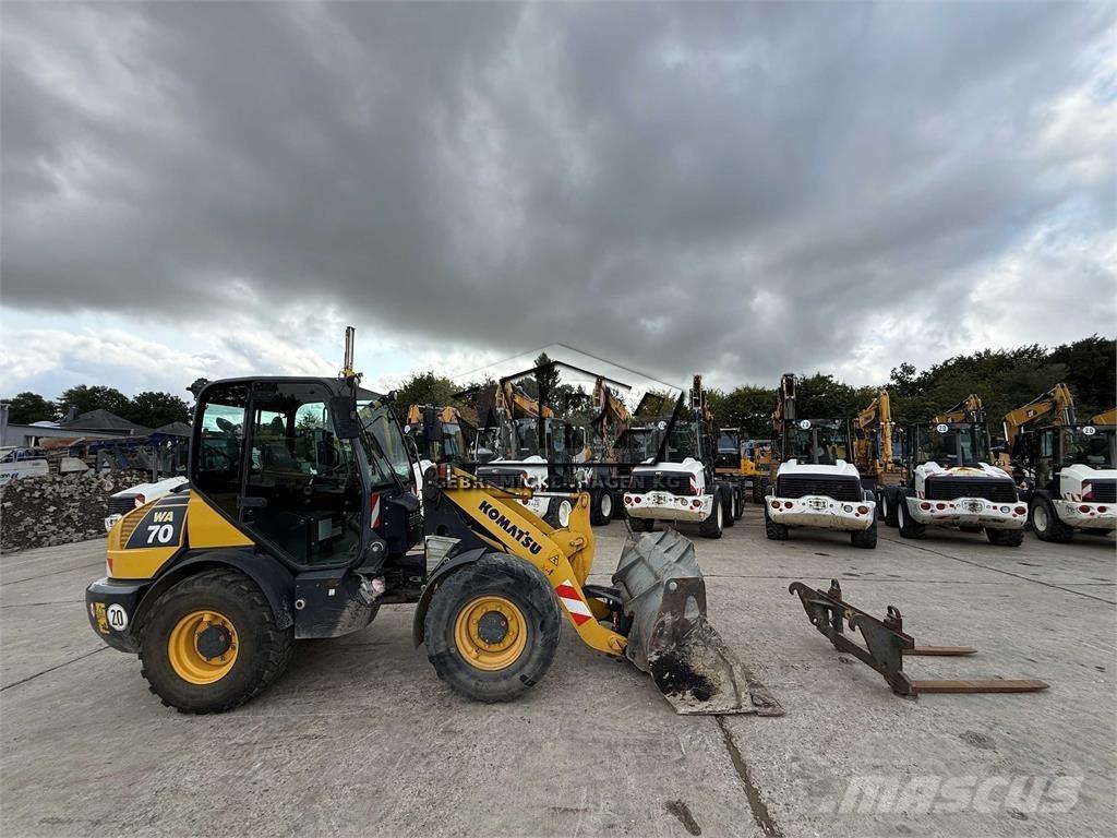Komatsu WA70-7 لوادر بعجل