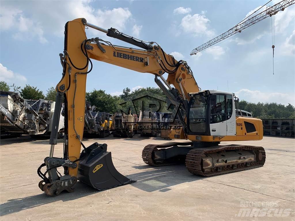 Liebherr R 926 LC حفارات زحافة