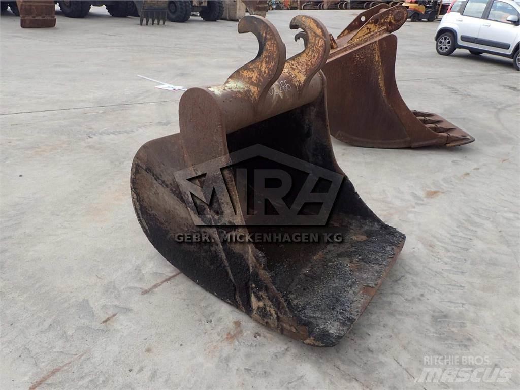 SMP 900 mm / T 620 جرافات عكسية