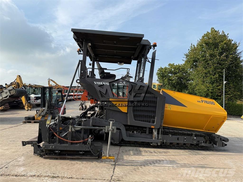 Volvo ABG P 7820 D معدات السفلتة