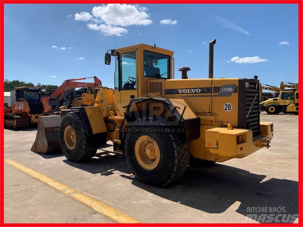 Volvo L 120 C لوادر بعجل