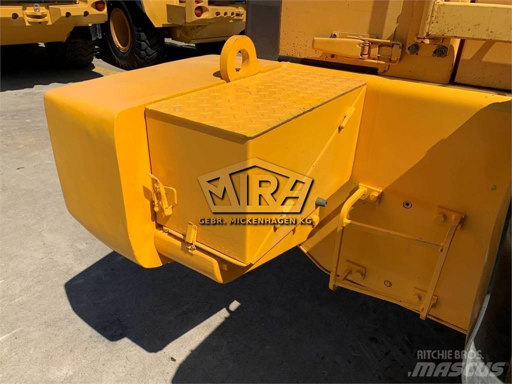 Volvo L 120 C لوادر بعجل