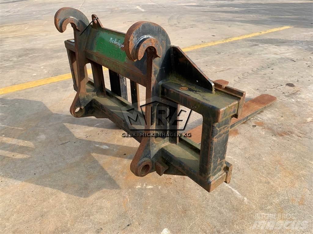 Volvo L150 - L180 شوكات
