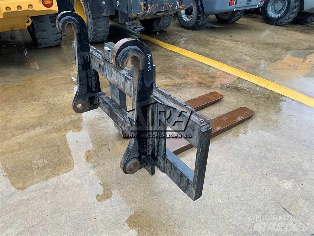 Volvo L150 - L180 شوكات