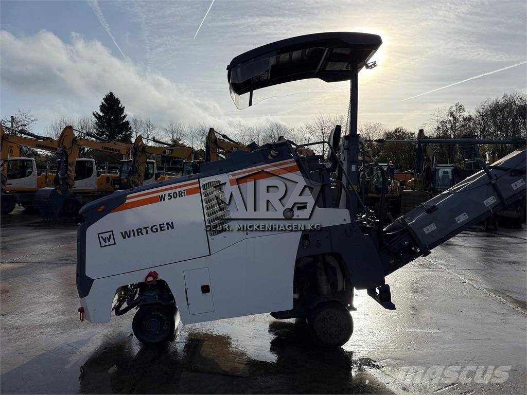 Wirtgen W 50 Ri ماكينات الكشط البارد للأسفلت