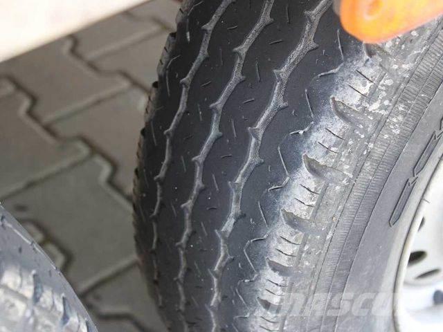 Agados DONA 36 مقطورات بغطاء جانبي