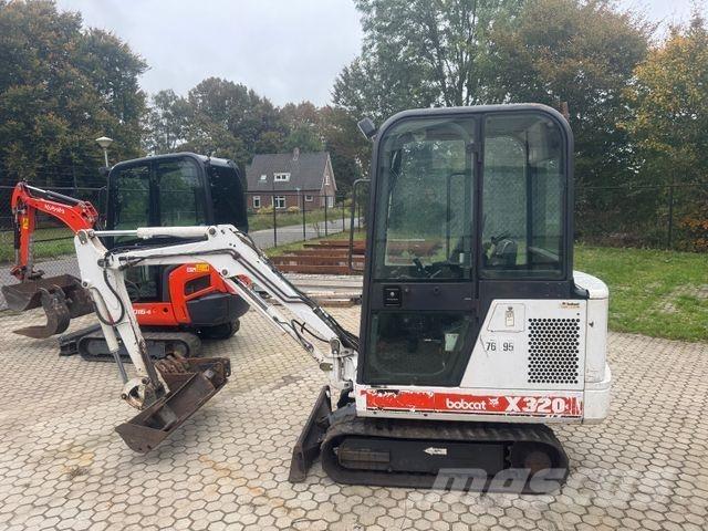 Bobcat X 320 حفارات صغيرة أقل من 7 طن (حفارات صغيرة)