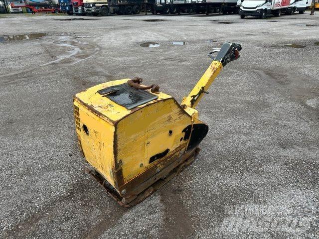 Bomag BPR 65/70 D دكاكات أفقية