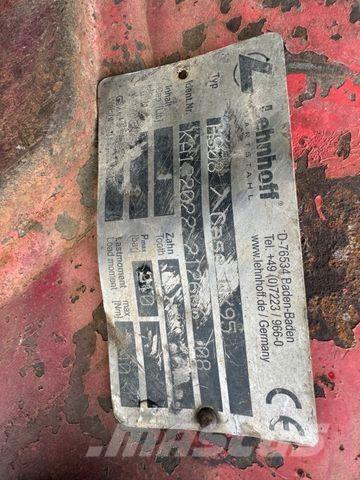 CASE WX 95 حفارات بعجل