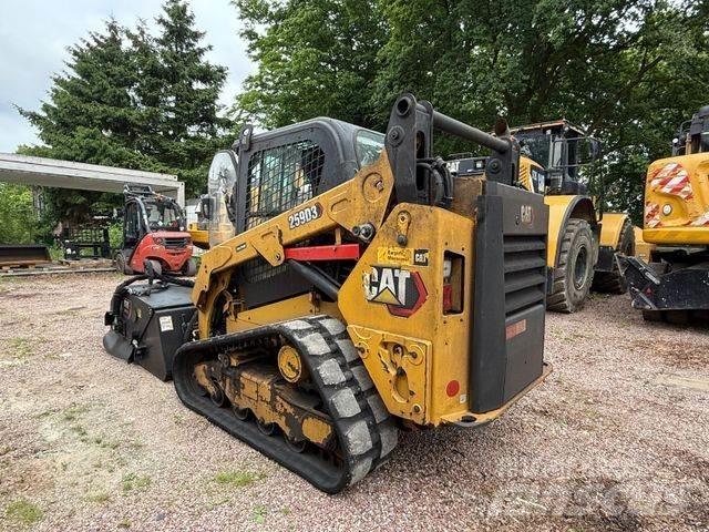 CAT 259 D3 بلدوزرات مجنزرة