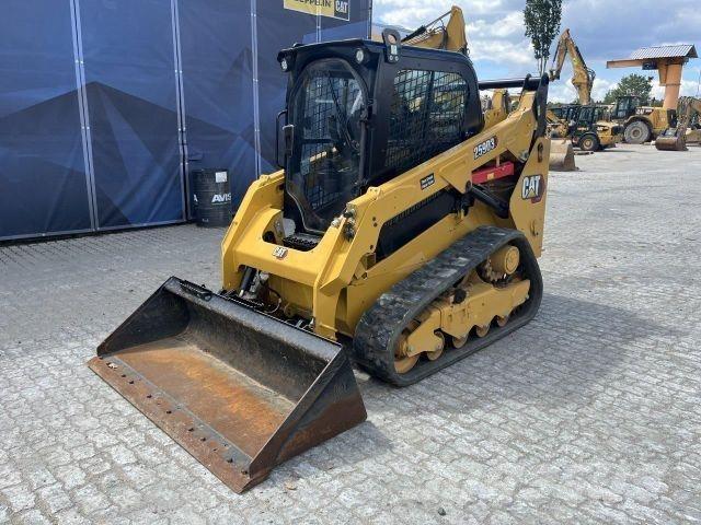 CAT 259D3 أخرى