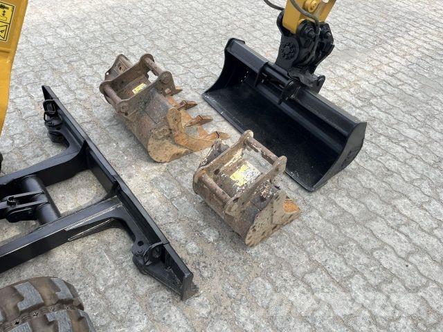CAT 302 CR أخرى
