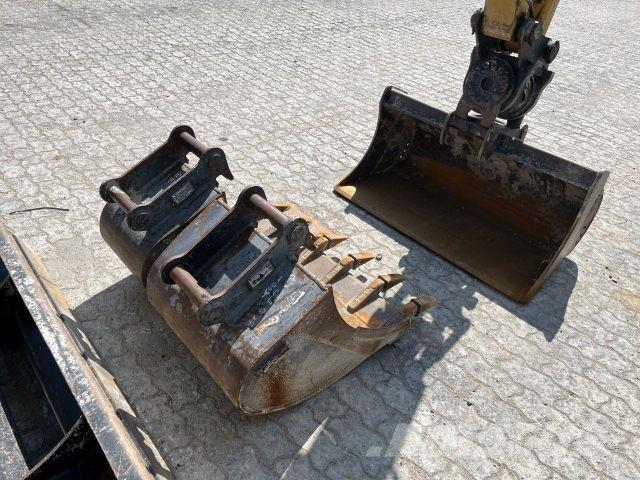 CAT 305E2 CR أخرى