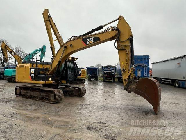 CAT 320 EL حفارات زحافة