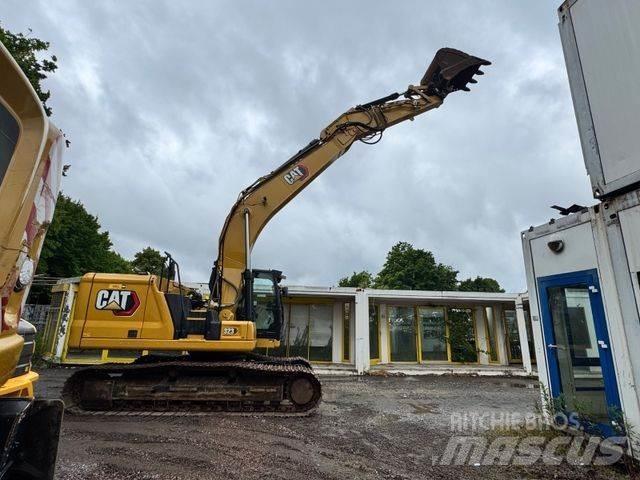 CAT 323 حفارات زحافة