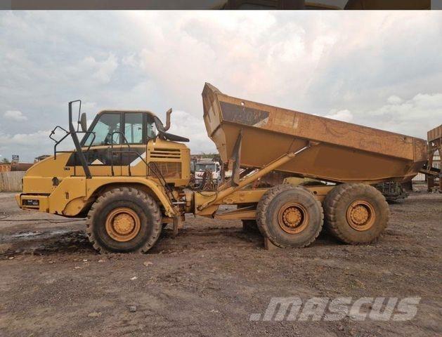 CAT 730 ساحبات مفصلية