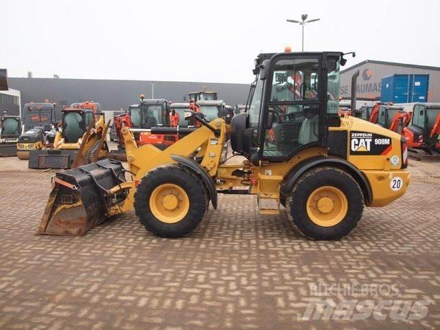 CAT 908M / 35 km/h لوادر بعجل