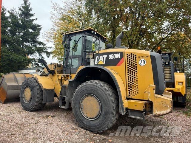 CAT 950 M لوادر بعجل