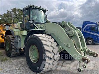 CAT 980 M لوادر بعجل