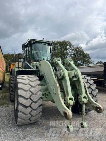 CAT 980 M لوادر بعجل