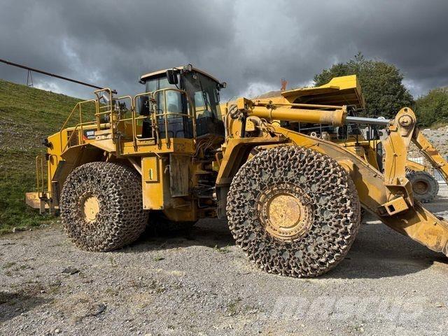 CAT 988 H لوادر بعجل