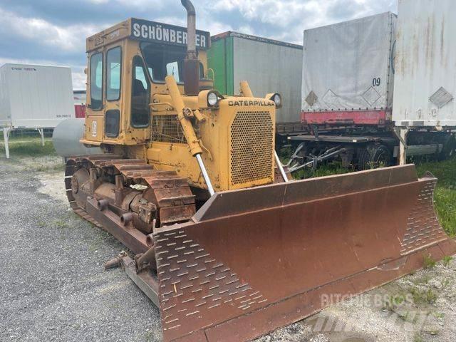 CAT D6D بلدوزرات مجنزرة