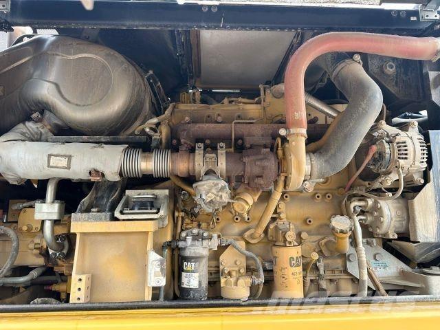 CAT M318F أخرى