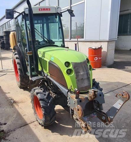 CLAAS Nectis 227 VE الجرارات