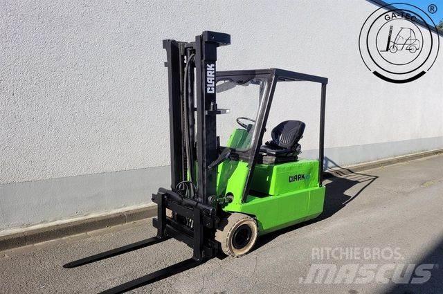 Clark CL-TM15 شاحنات ذات رافعات شوكية تعمل بالكهرباء