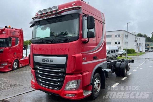 DAF XF460 6x2 شاحنات بمقصورة وهيكل