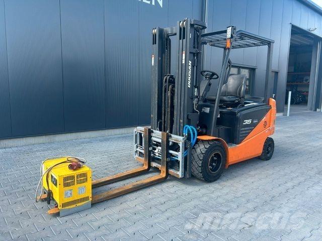 Doosan B 35 NS شاحنات ذات رافعات شوكية تعمل بالكهرباء