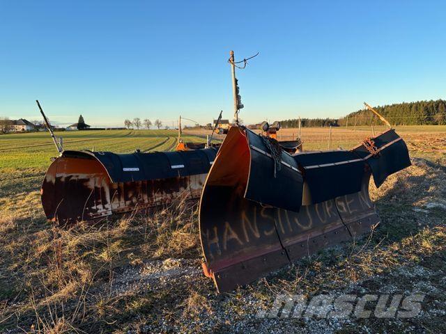 Dücker Schneepflug محاريث عكسية