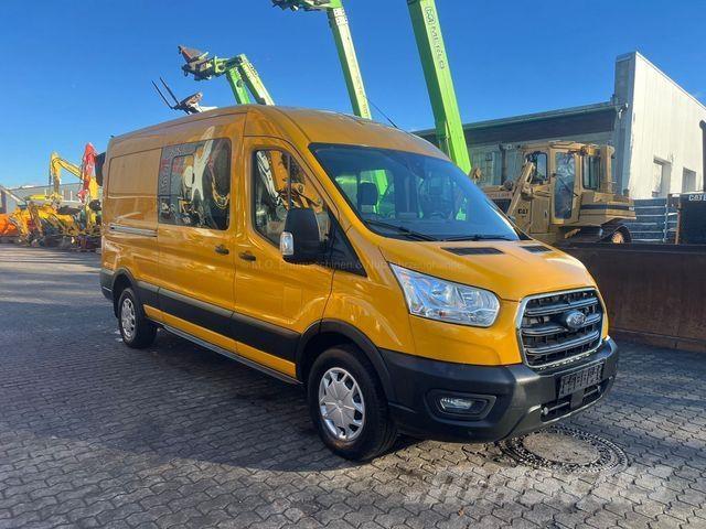 Ford Transit شاحنة مقفلة