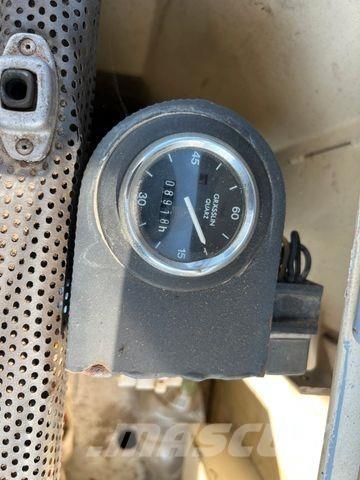 Fuchs 713 حفارات بعجل