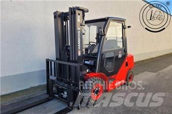 Hangcha CPCD25-XH7F شاحنات الديزل